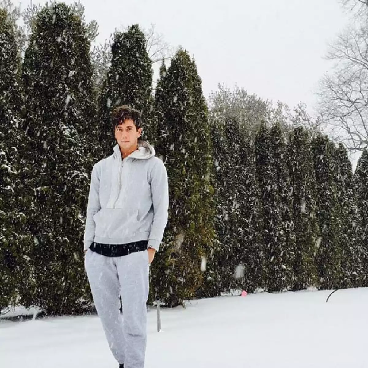 Él es Samuel Krost, un ejecutivo de marketing y ventas que es muy amigo de la modelo Gigi Hadid.