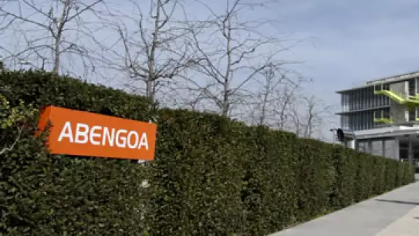 Abengoa se encuentra en un proceso de negociación con sus acreedores para evitar una quiebra, que sería de las más grandes en España. (Foto: Reuters)