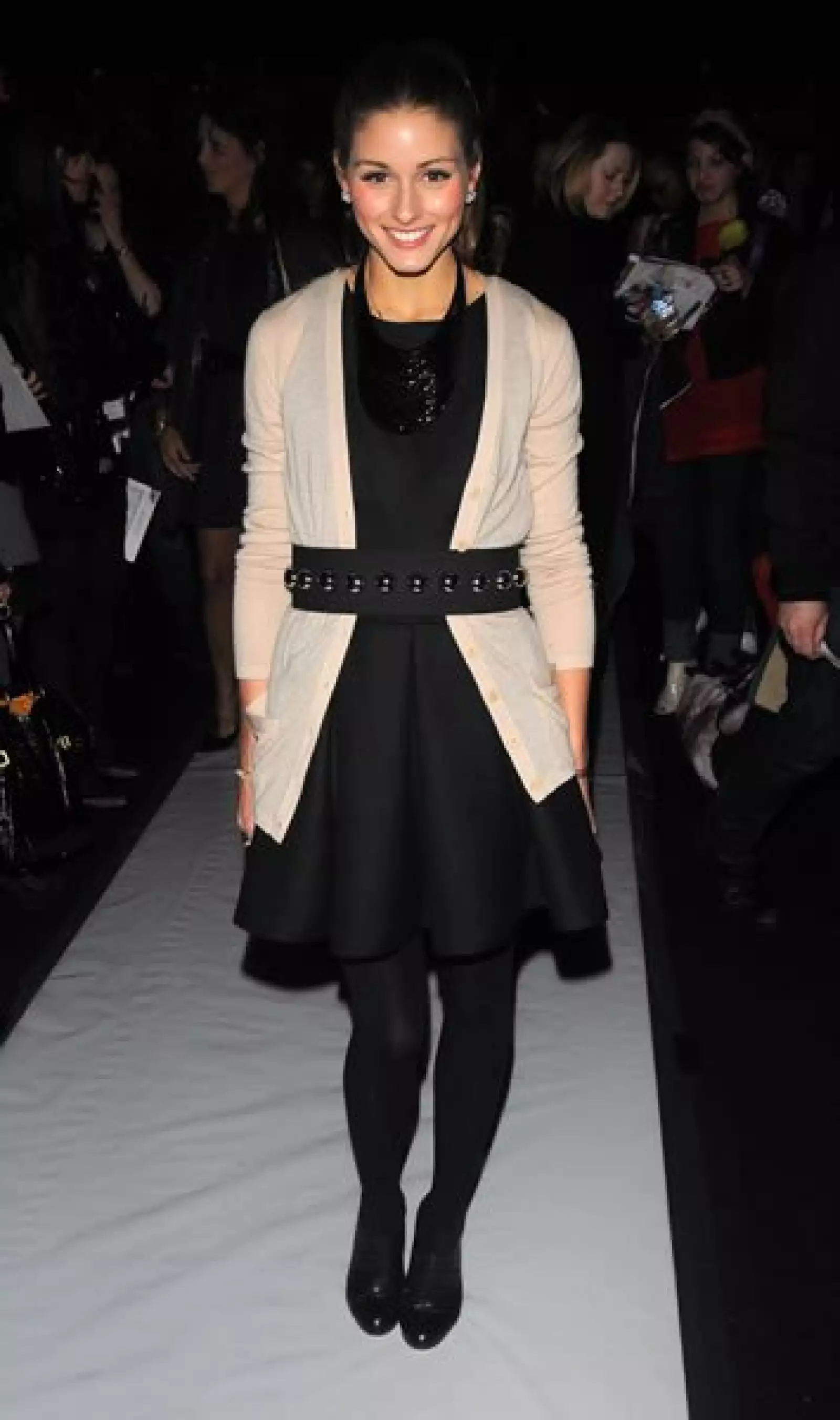 La socialité neoyorquina y estrella de The City Olivia Palermo también llama la atención por su sentido de la moda; no sorprende que nunca se pierda un Fashion Week de su ciudad.