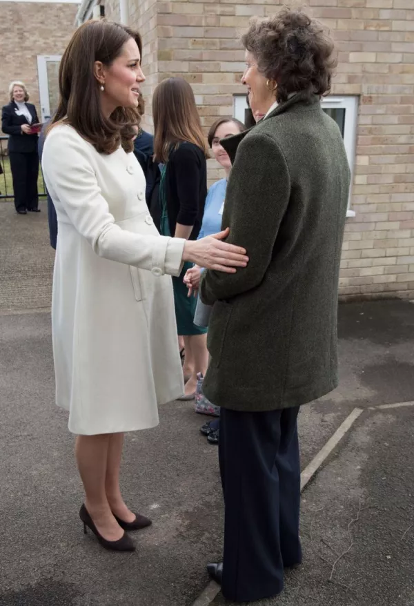 1520498270-kate-middleton-hand