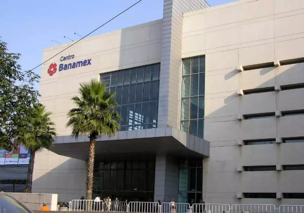 Fachada del Centro Banamex