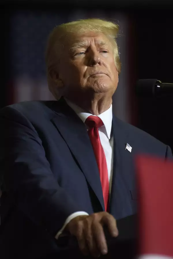 Donald Trump queda fuera del funeral de la reina Isabel II