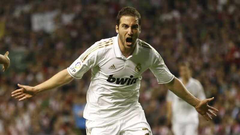 Gonzalo Higuain celebra un gol