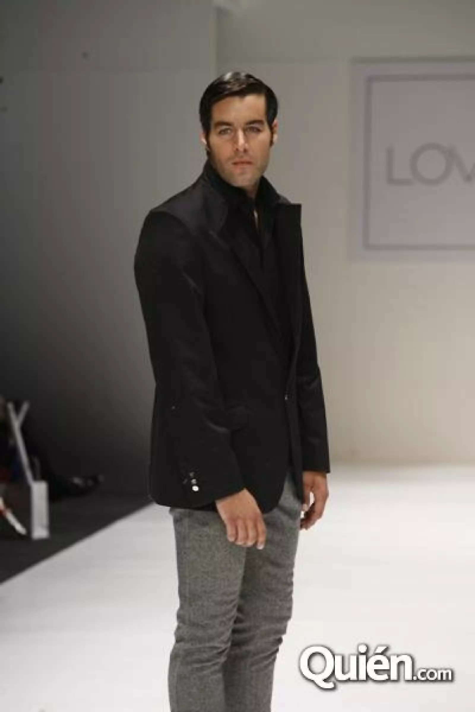 Dfashion Desfile  Love is black