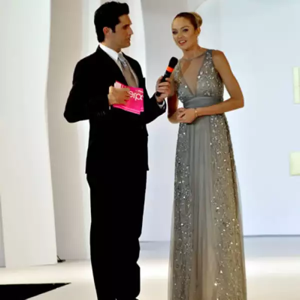 Candice Swanepoel en el Fashion Fest de Liverpool en el Club Industrial de Monterrey