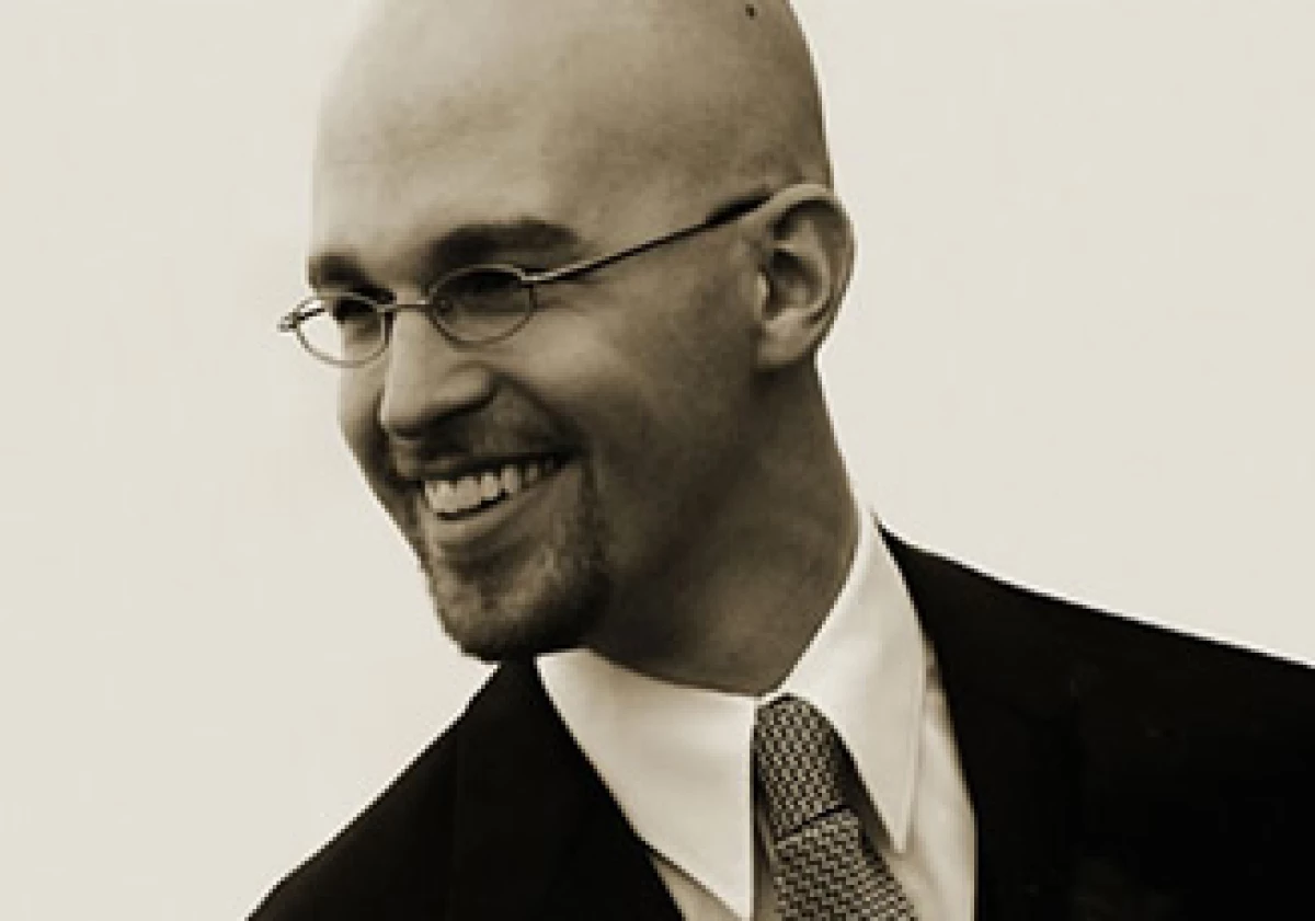 Josh Kaufman es autor del libro The Personal MBA, que promueve la educación auto-dirigida. (Foto: Cortesía Fortune )