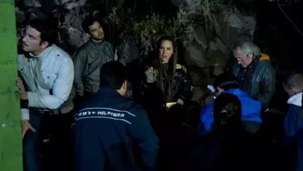 Luego de que el distanciamiento entre Belinda, protagonista de la telenovela Camaleones, y su novio, el futbolista Giovani Dos Santos, se hiciera público, la actriz ha decidido enfocar todas sus energías en su carrera.