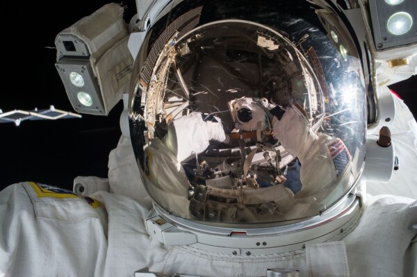 llegada-del-hombre-a-la-luna-carrera-espacial