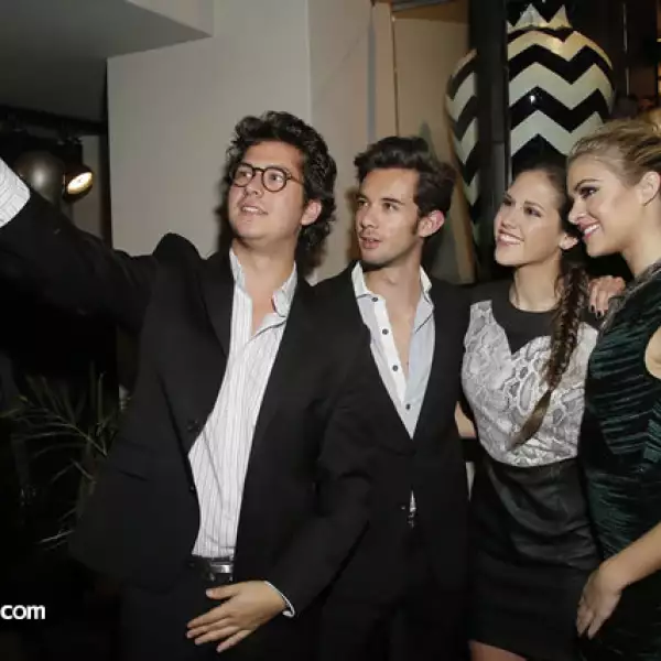Daniel Amodio,Iker García,Ana Paola Pérez Arizti,Carla Mauri