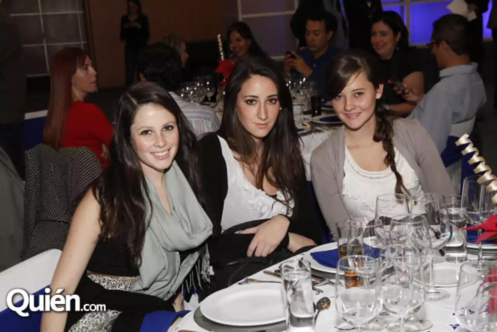 Sofía,Chloé y Bethan Durán