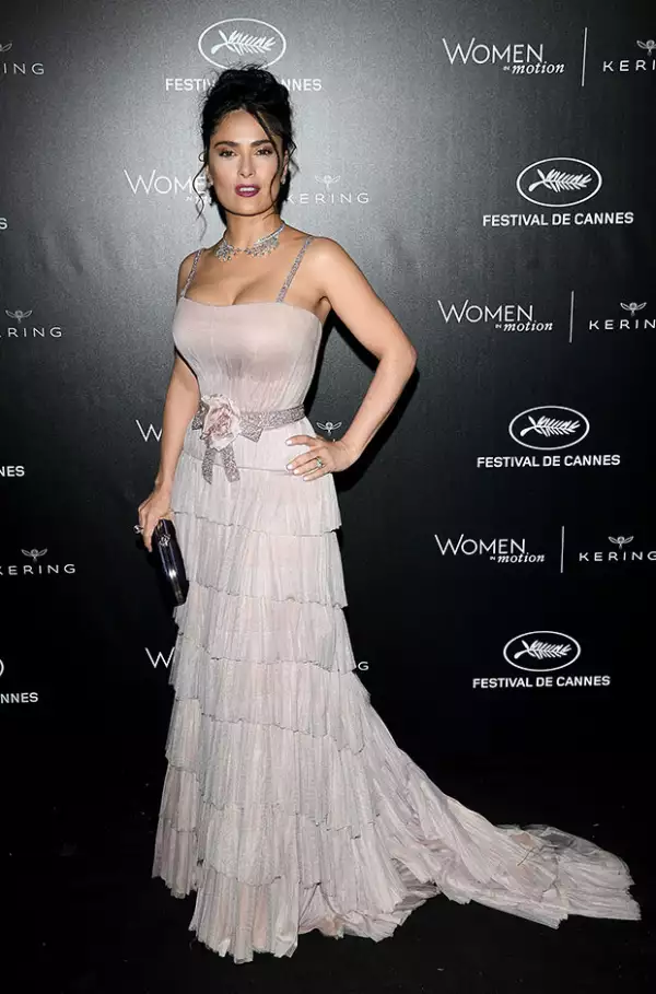 Emn Women in Motion, la mexicana cautivó a la prensa internacional con este look.
