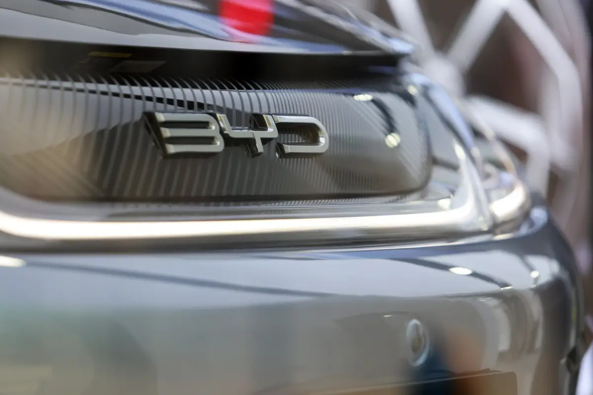 BYD vende más autos que Tesla, pero gana menos dinero: la victoria más cara del mercado eléctrico