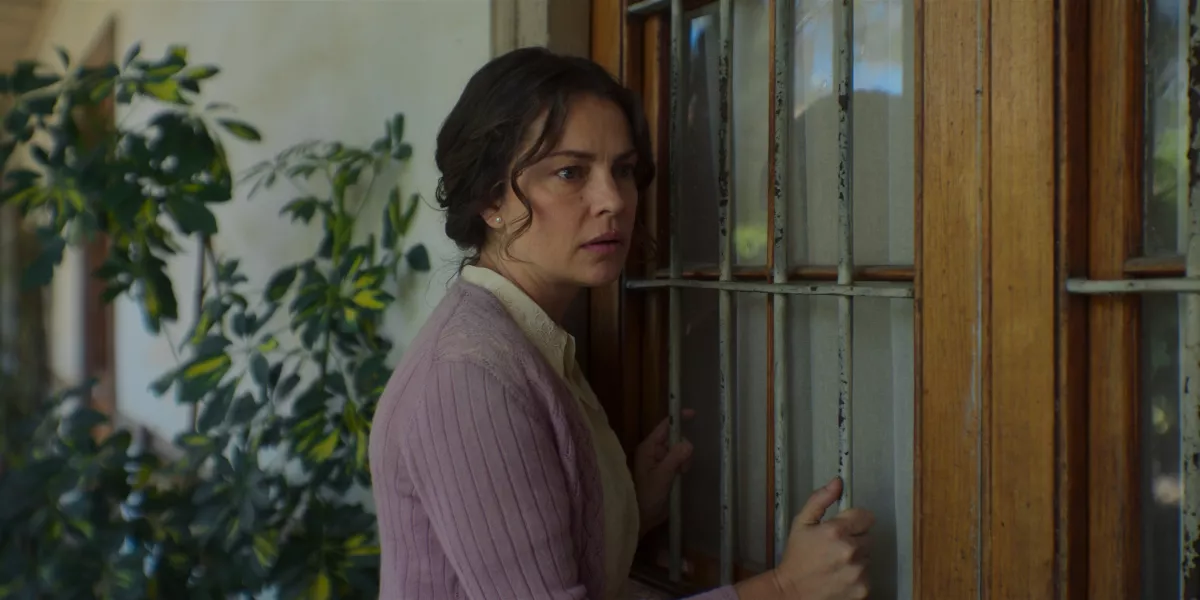 Dolores Fonzi (Adult Clara).jpg