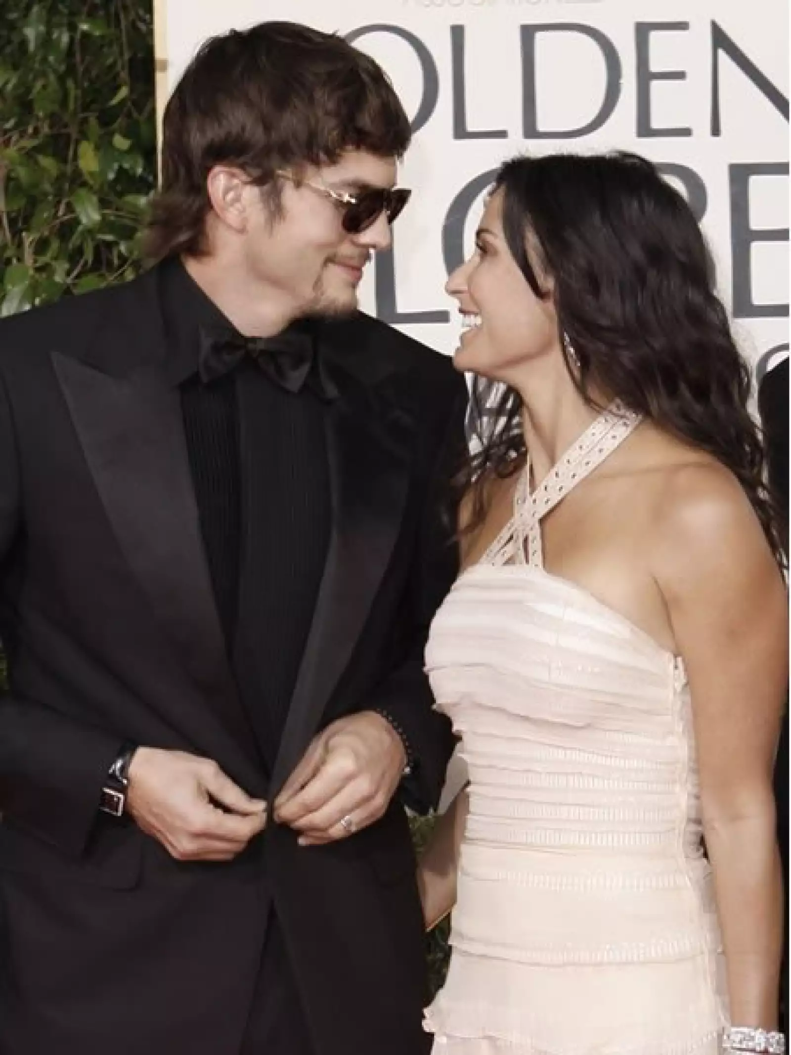 Algún día, Demi dijo que enamorarse de Ashton `tomó a ambos por sorpresa´.