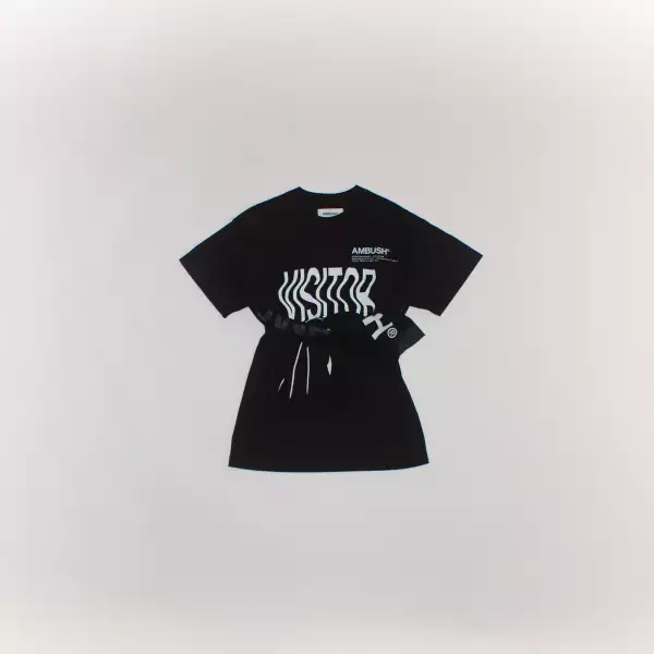 23. Ambush - WOVEN TOP CAPE T-SHIRT BLACK Disponible en AMY y amoamy.com.jpg