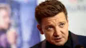 Jeremy-Renner-Hawkeye