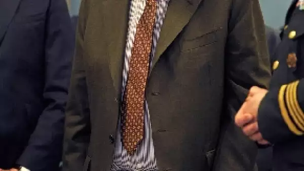 De salud frágil a sus 79 años, el rey Alberto entregará el trono a su hijo Felipe, de 53 años. Alberto dijo que su edad y salud no le permiten ya realizar las funciones como debería hacerlo.