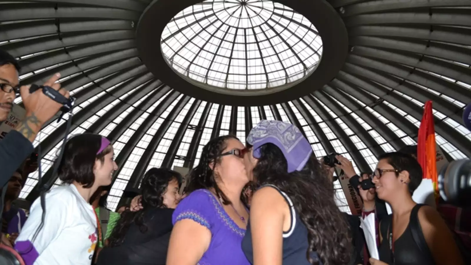 besaton- tapo, protesta, homofobia