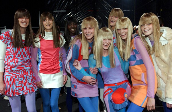 MARC JACOBS FASHION SHOW, AUTUMN / WINTER, 2003 / 2004, NEW YORK, AMERICA - FEB 2003