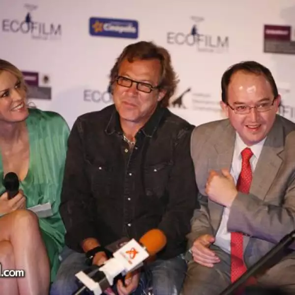 Rebecca de Alba,Simón Bross,Vidal Garza