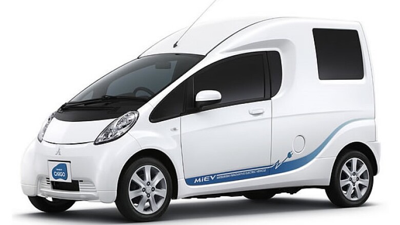 El reparto de carga ya no será igual después del i-MEV de Mitsubishi, el cual puede recorrer hasta 160 km con su batería.