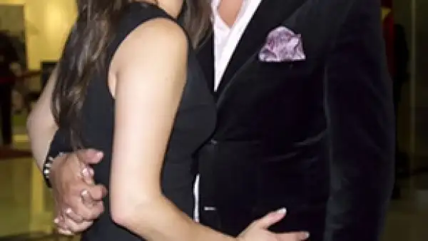 Esta tarde se dio a conocer que la pareja ya tiene fecha de boda y será el próximo agosto tras varios meses de relación. El político nos contó que está feliz por el futuro enlace.