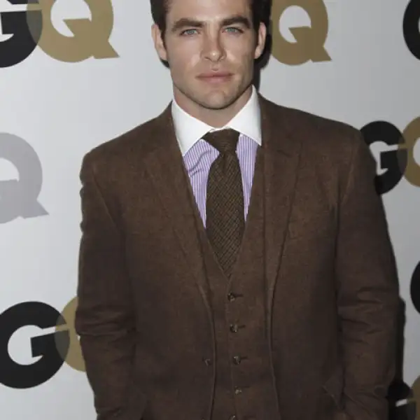 Chris Pine en la premiación del Hombre del Año de GQ.