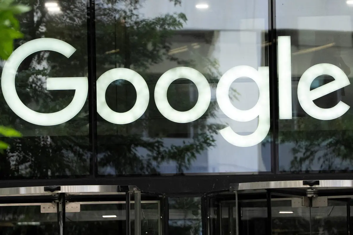 Empleados de Google rechazan política de salud; debían entregar datos personales a IA para recibir beneficios