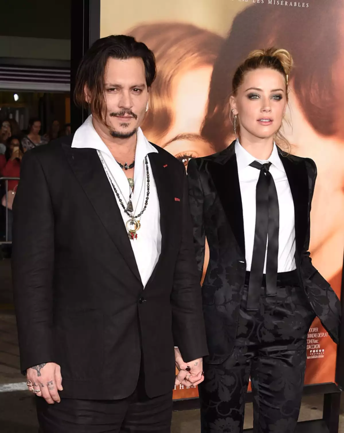 La madre, hijos y hermanas del actor nunca apoyaron su relación con la actriz, ya que la consideraban una cazafortunas.