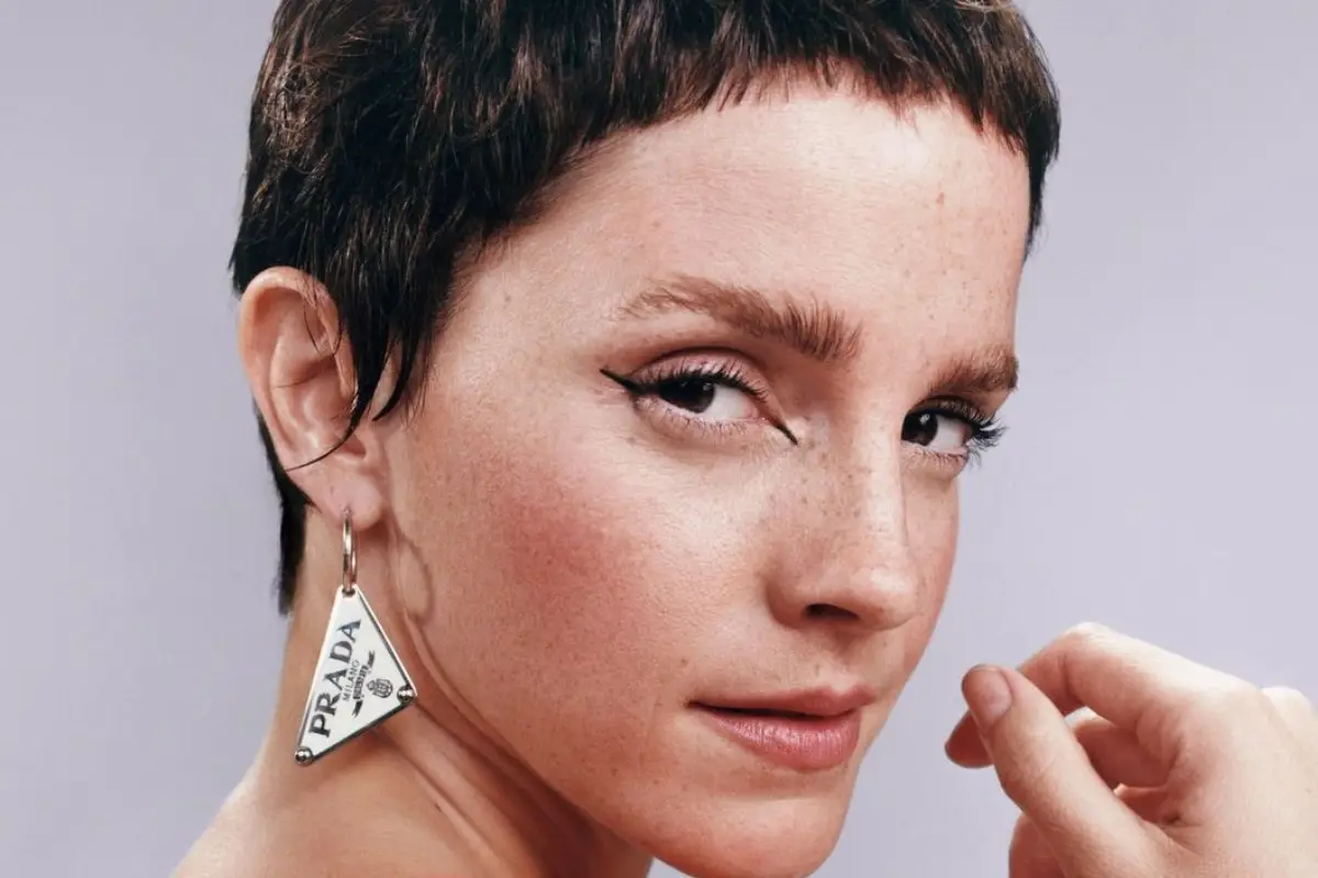 emma-watson-prada.png