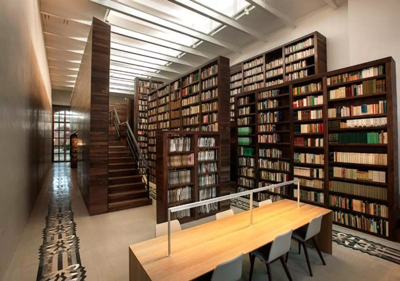 Biblioteca Carlos Monsivais 01