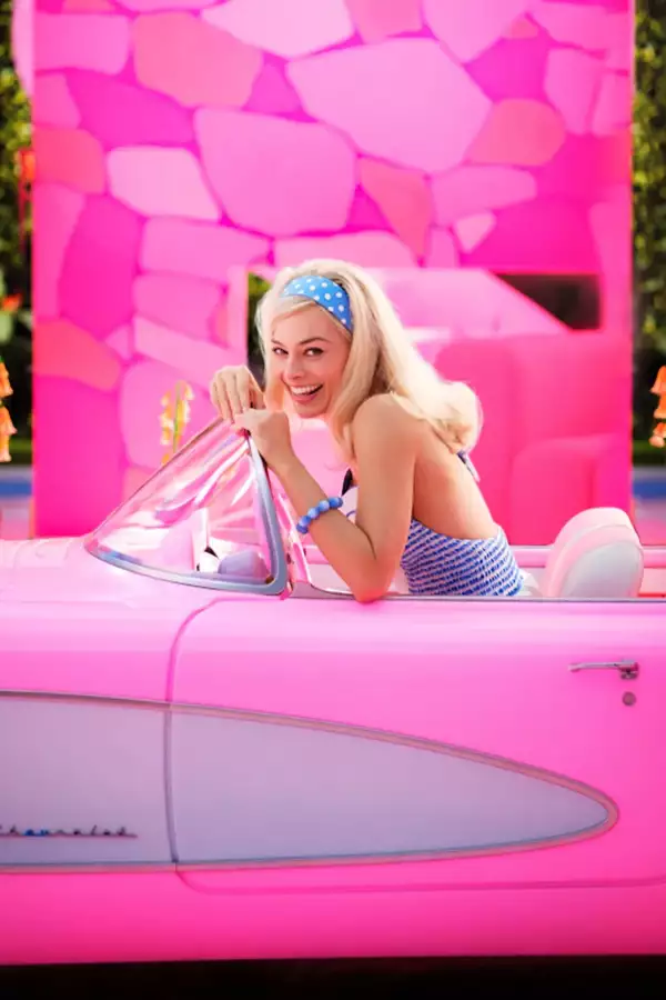 Margot Robbie en película de Barbie.