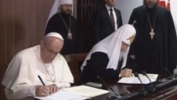 Francisco y Kirill acordaron que ambas iglesias trabajen conjuntamente para evitar el asesinato de cristianos.