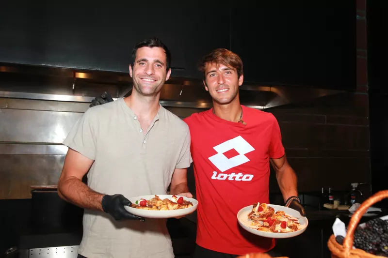 Max Shanur y Tomás Martín Etcheverry