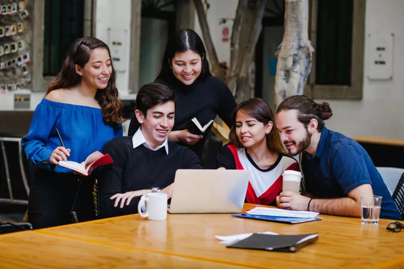 Millennials no pueden comprar casa