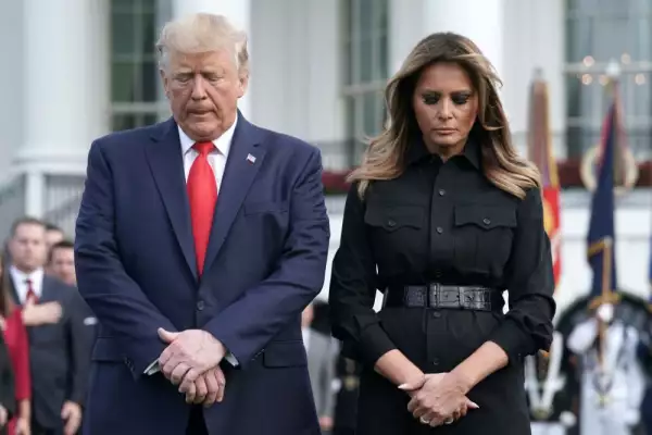 Abrigo de Melania Trump que causo revuelo 2.jpg