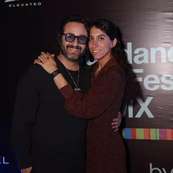 Eduardo Valenzuela  y Mariana Arriaga 