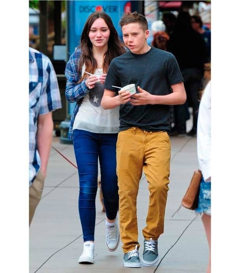 El amor por fin ha llegado a Brooklyn Beckham.