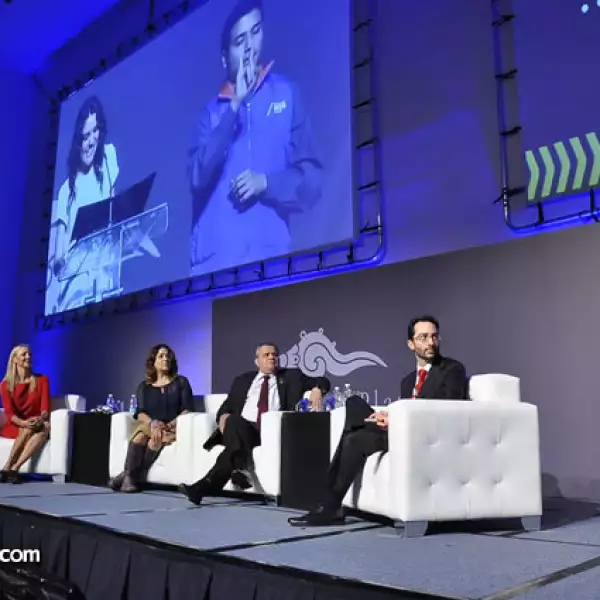 Nancy Pearson, Mariana Castro, Roy Rojas y Salomón Amkie