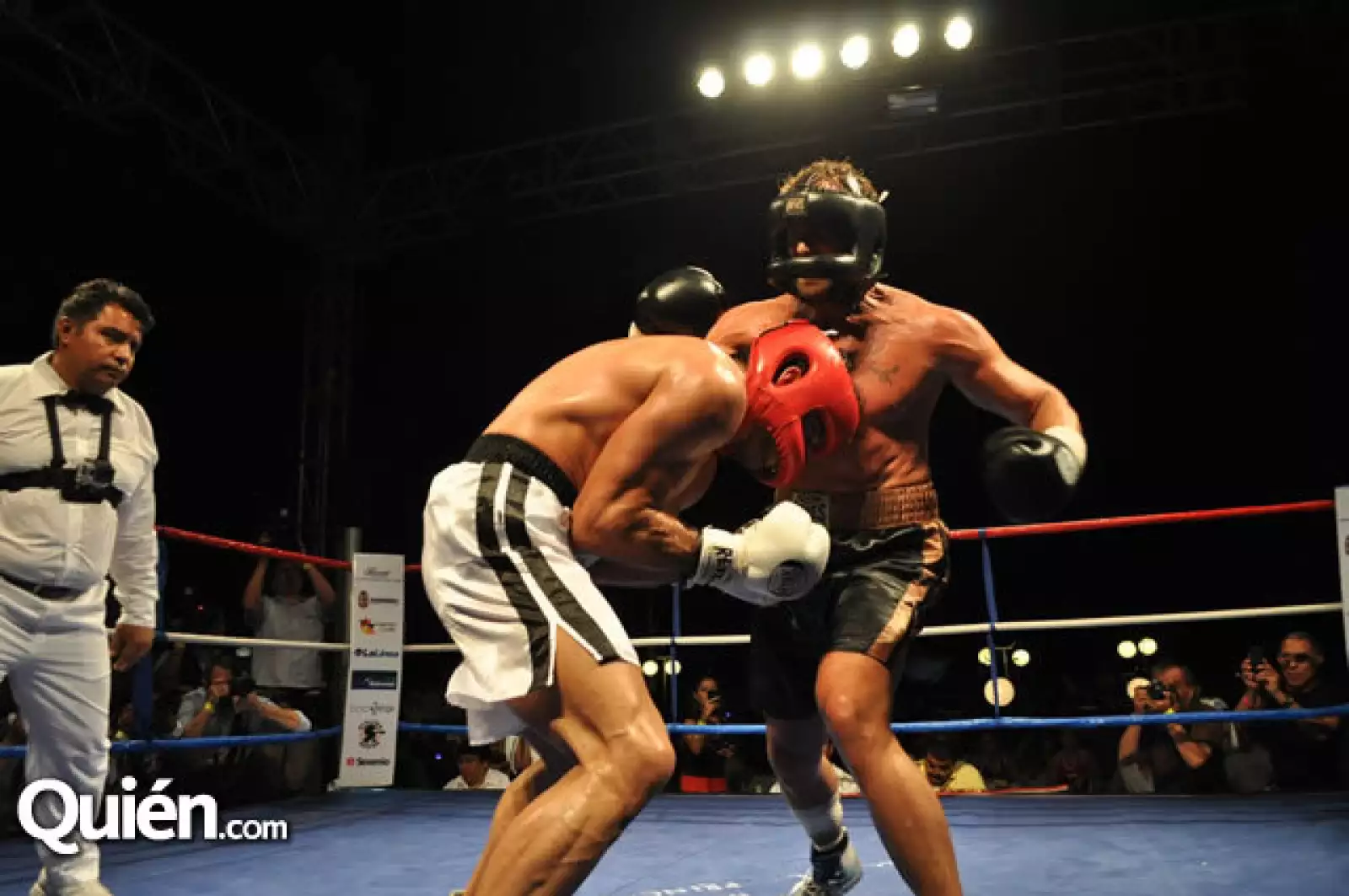 Pelea de box entre Gabriel Soto vs Marcus Ornellas y Miguel Torruco vs Antonio de la Vega