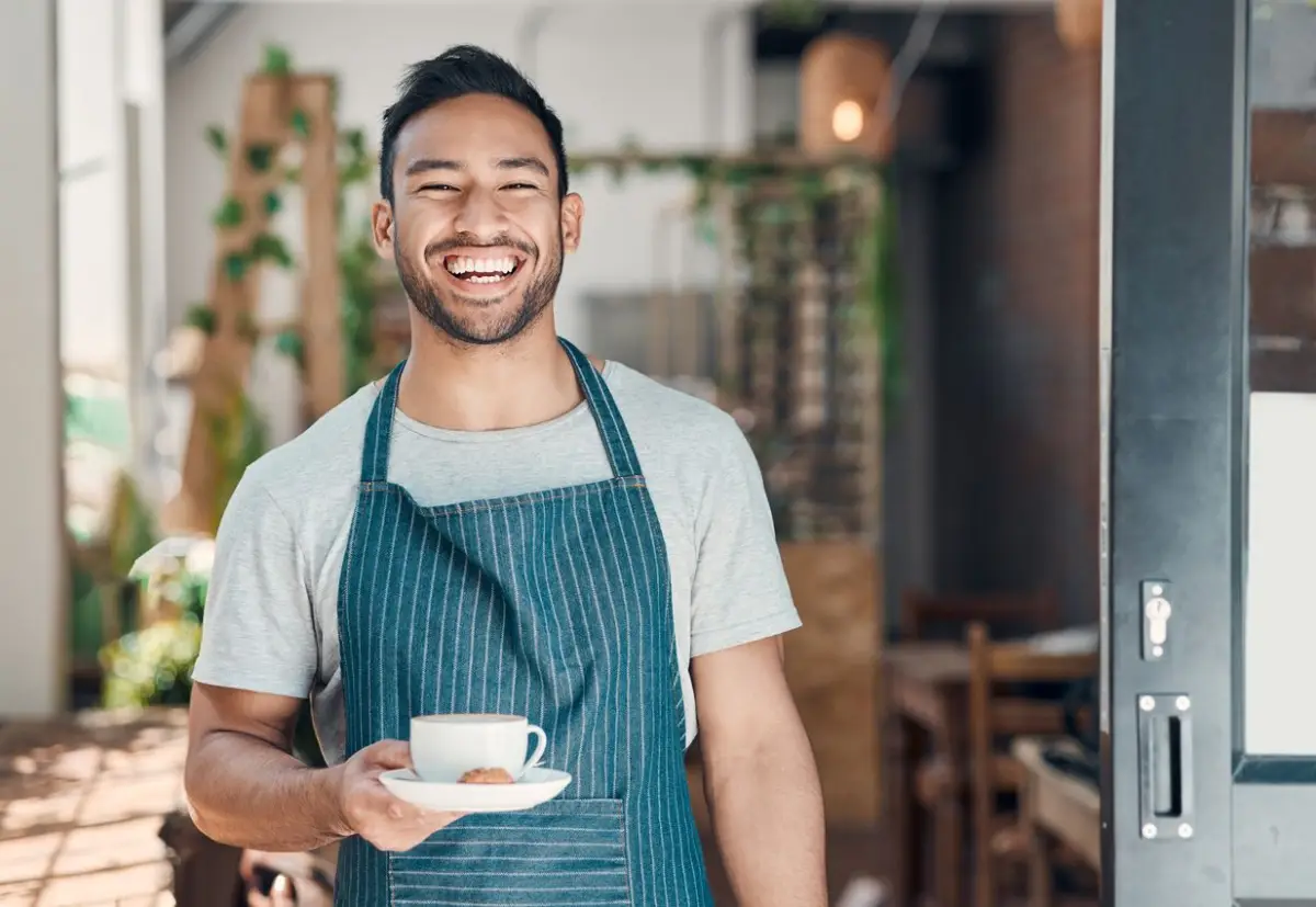 ¿El colaborador que gestiona la experiencia del cliente está feliz y comprometido?