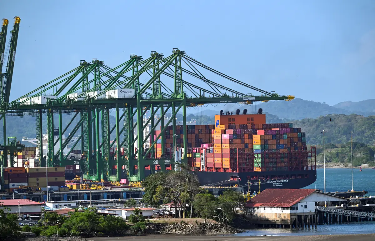 China lamenta retiro de Panamá de la Ruta de la Seda y critica a Estados Unidos