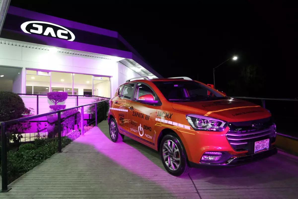 Quiere ser más mexicano