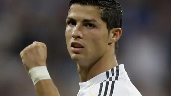 El astro portugués del Real Madrid compró una propiedad de 5 mil metros cuadrados en La Finca, el complejo residencial más exclusivo de Europa.