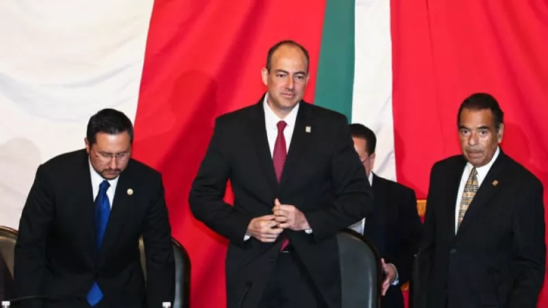 el procurador comparece ante el senado