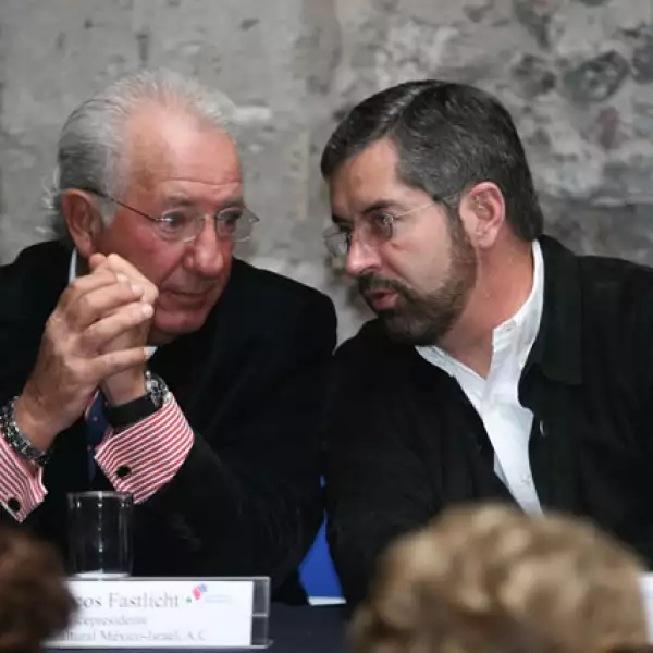 Homenaje a Jacobo Zabludovsky y Leon Davidoff.