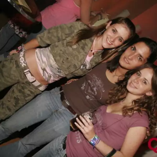 Maria Eugenia Cañadas, Beatriz Rendon, Michelle Castro