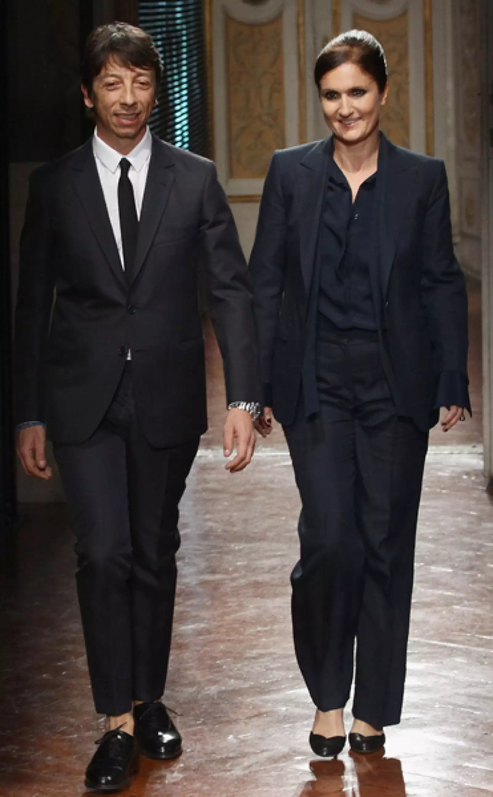 En 2008 se retiró con un monumental desfile en París, Alessandra Faccinetti tomó su lugar pero dos años después fue sustituida por Maria Grazia Chiuri y Pier Paolo Piccoli.