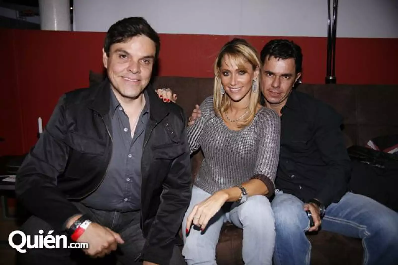 Jessie Cervantes,Inés Sainz,Héctor Pérez Rojano