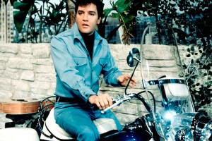Elvis Presley con Harley-Davidson